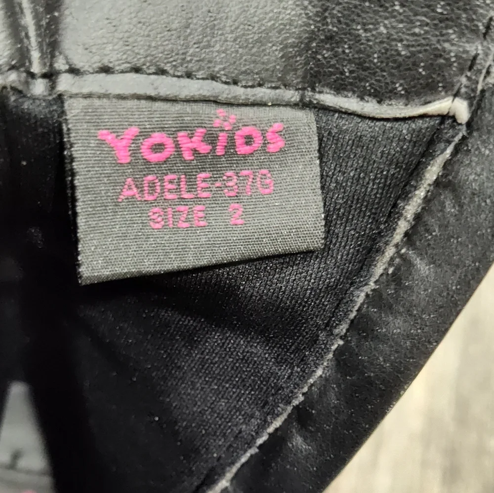 YoKids Girls Size 2 Model: Adele - 37G, Black Zipper Boots w/decorative straps
